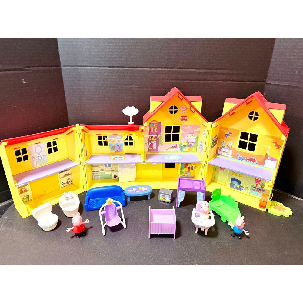Peppa Pig Big Fold Out House Mini Figure 99% complete furniture family